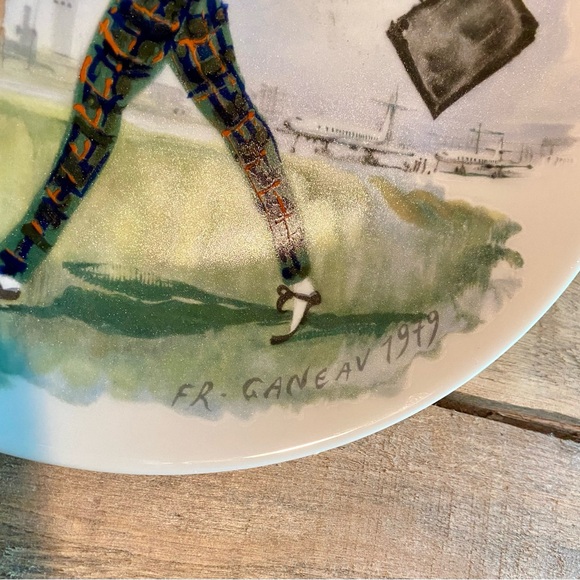 🔥Limoges “Women of the Century” Collector Plate 1979 - Francoise 1960🔥 - Picture 4 of 6